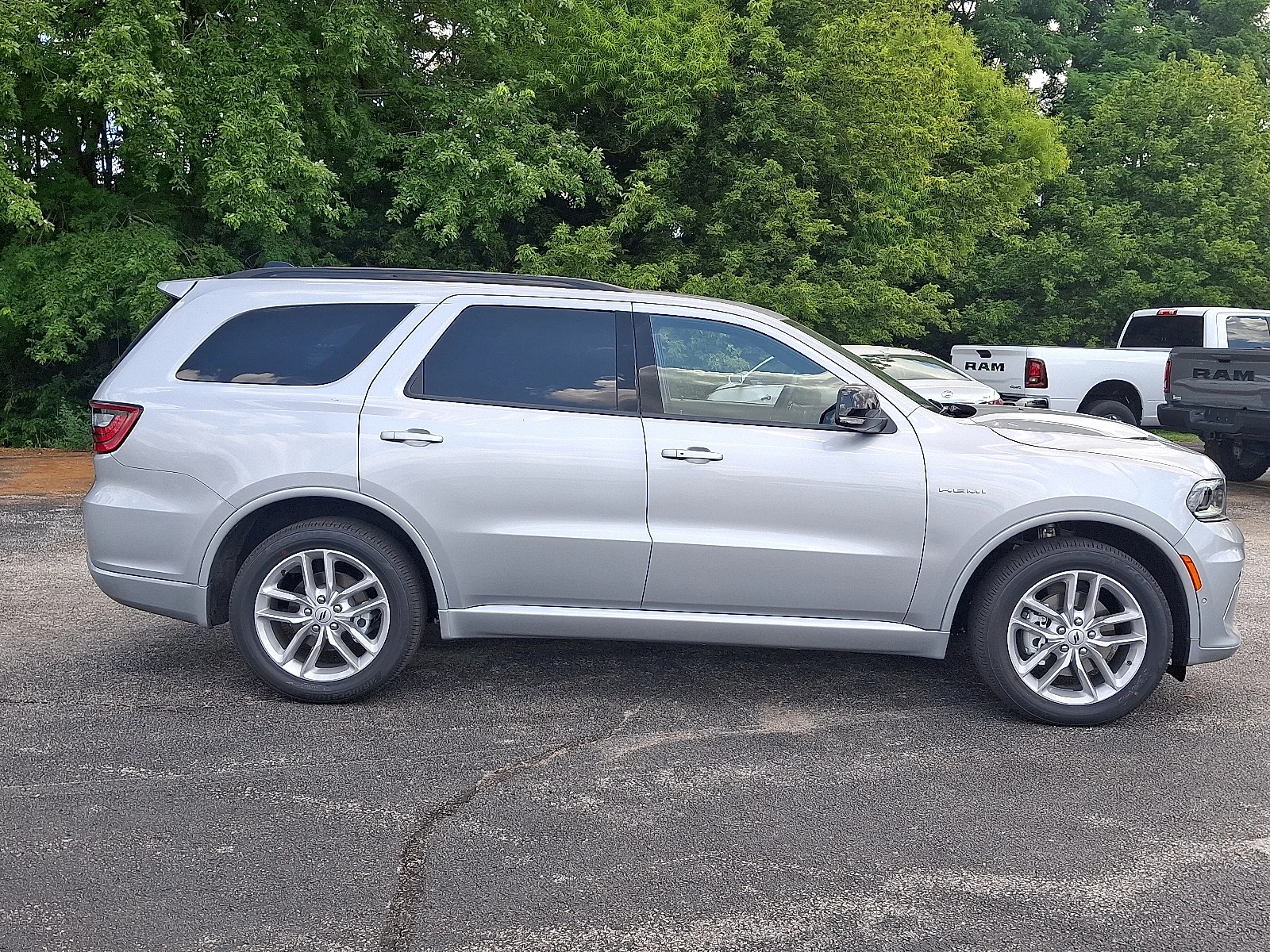 2025 Dodge Durango R/T - Photo 9