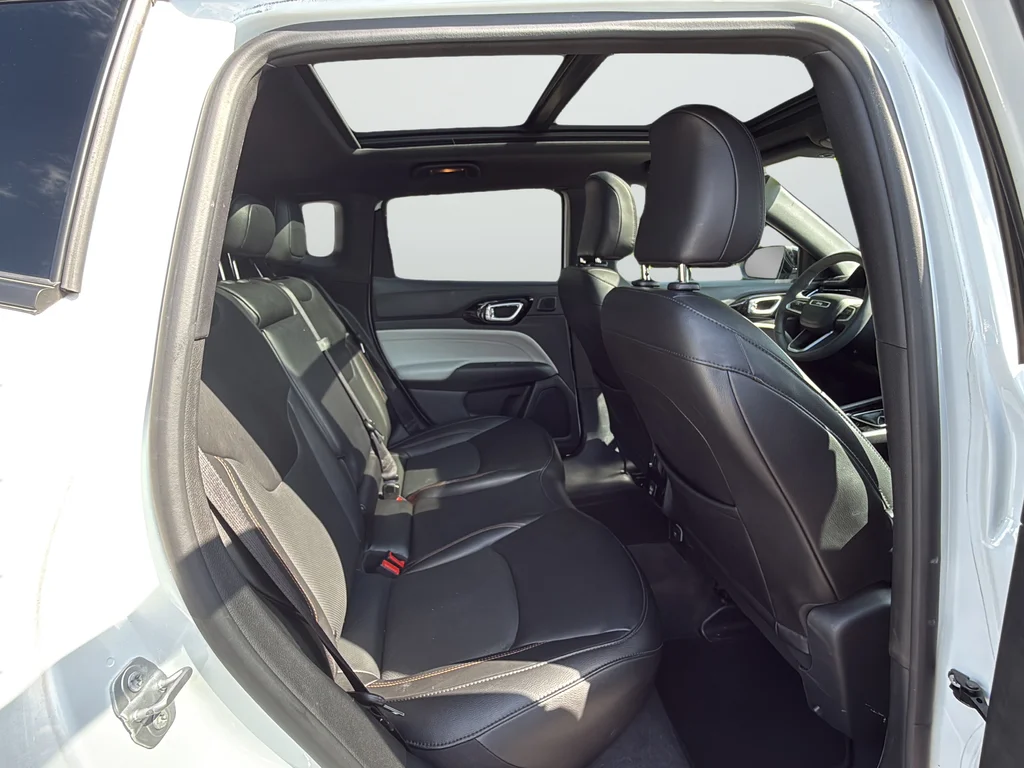Used 2023 White Jeep Limited image 13