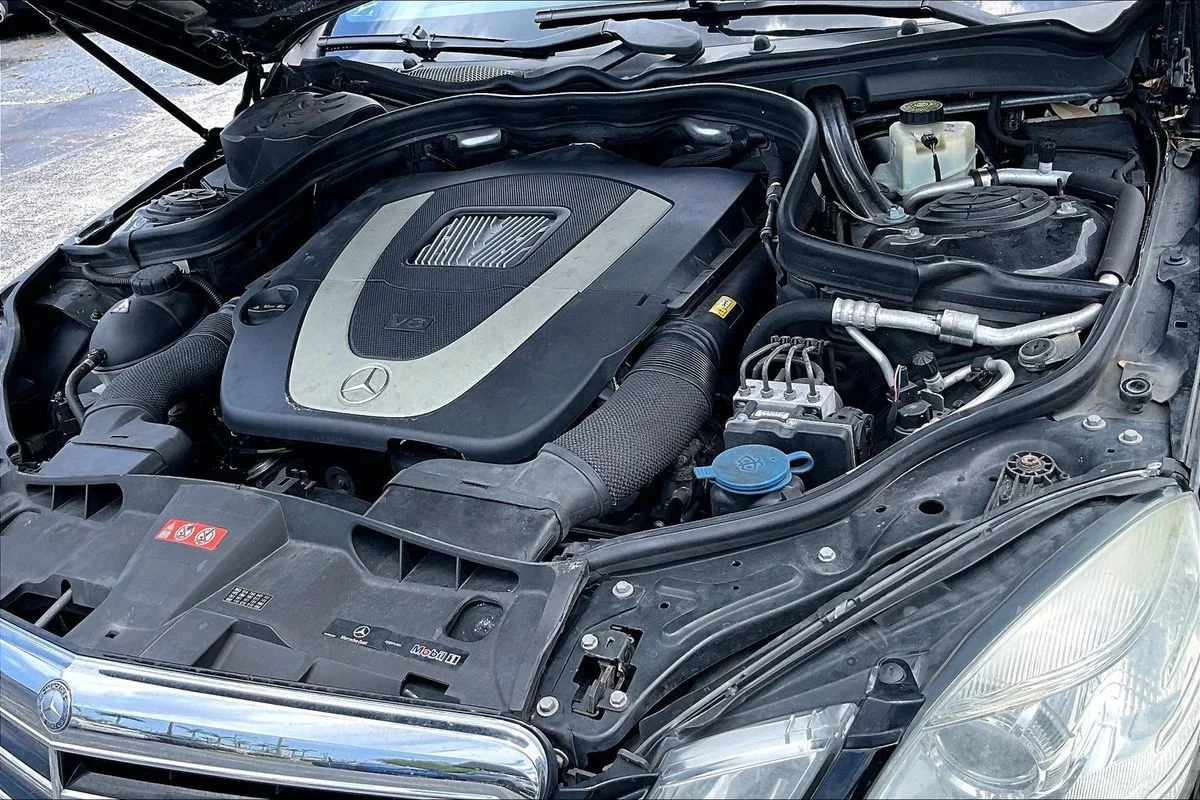 Used 2010 Black Mercedes-Benz  image 32