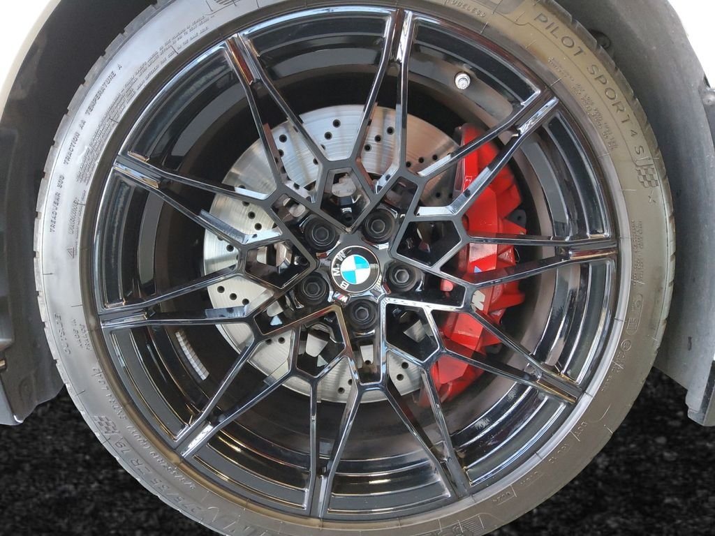 Used 2025 White BMW Competition image 27