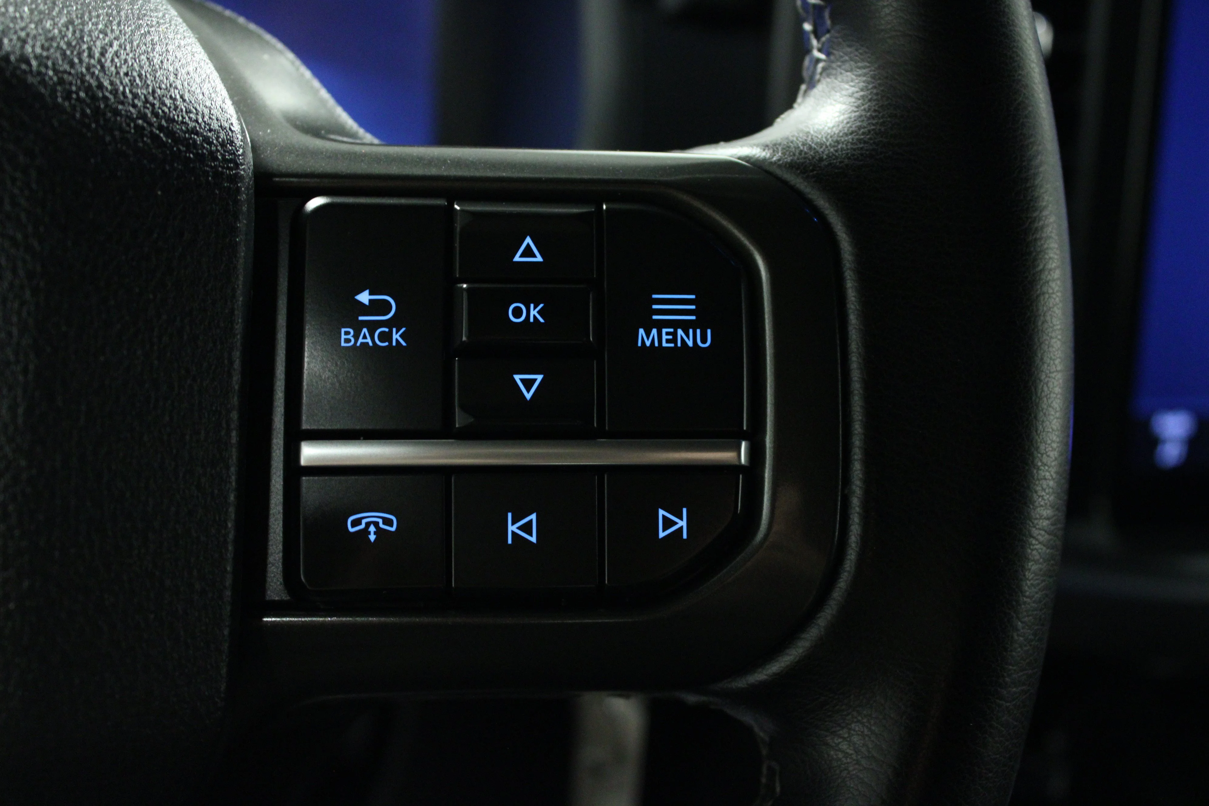Used 2024 Agate Black Metallic Ford XLT image 21