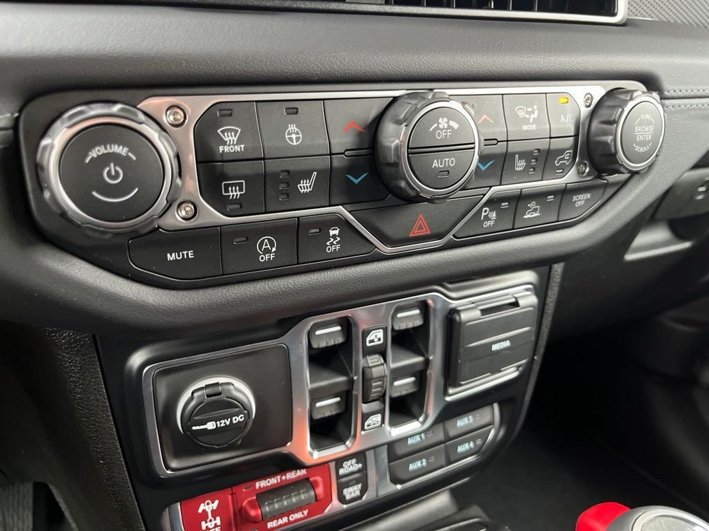 New 2026 Reign Jeep Rubicon X image 41