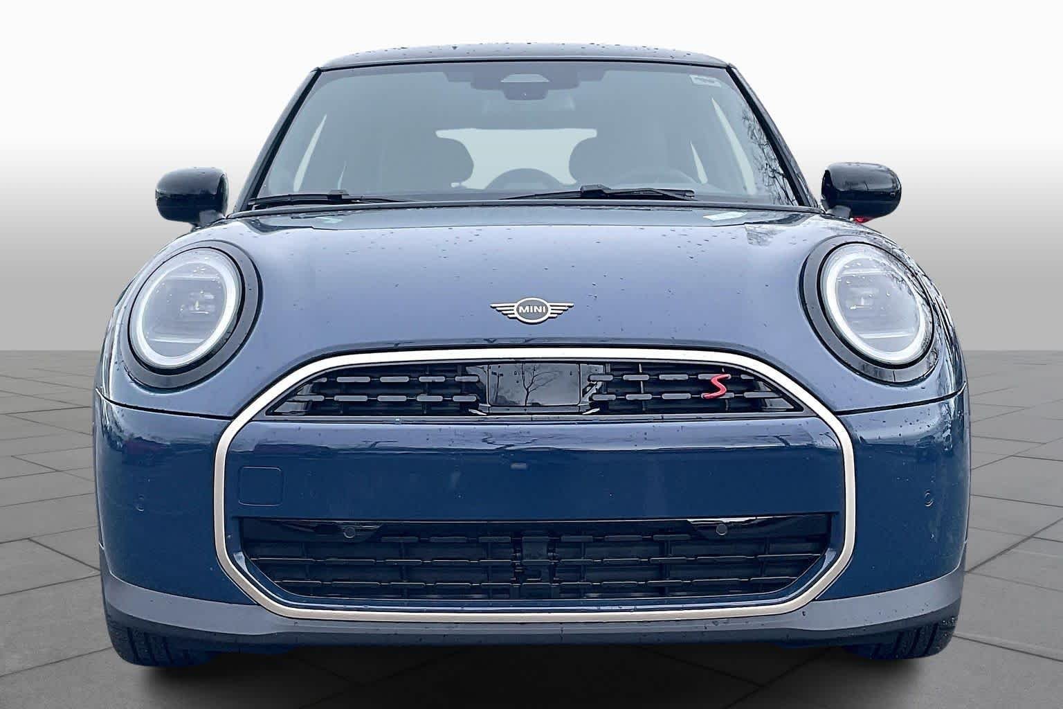 New 2026 Indigo Sunset Blue Metallic MINI Signature Plus image 3