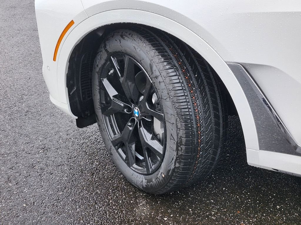 New 2027 White BMW xDrive40i image 32