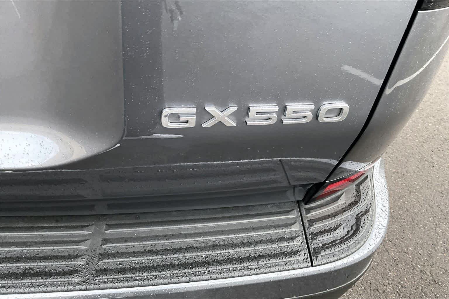 Used 2025 Nebula Gray Pearl Lexus Premium image 30