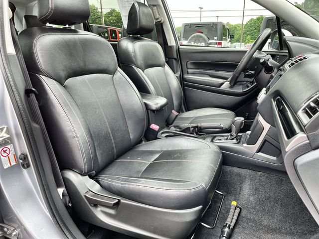 Used 2017 Silver Subaru 2.5i Touring image 27