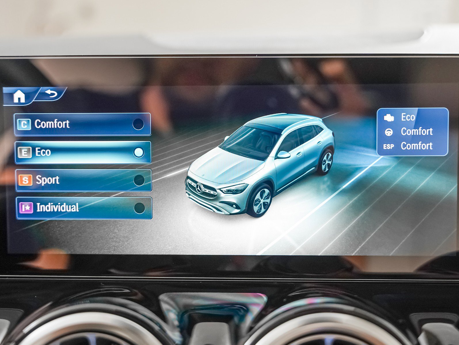 New 2026 Mountain Grey Metallic Mercedes-Benz GLA 250 image 20