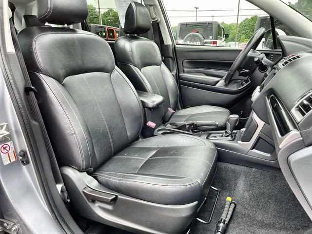 Used 2017 Silver Subaru 2.5i Touring image 27