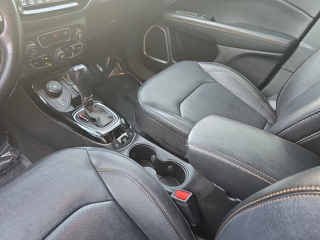 Used 2020 Black Jeep Limited image 23
