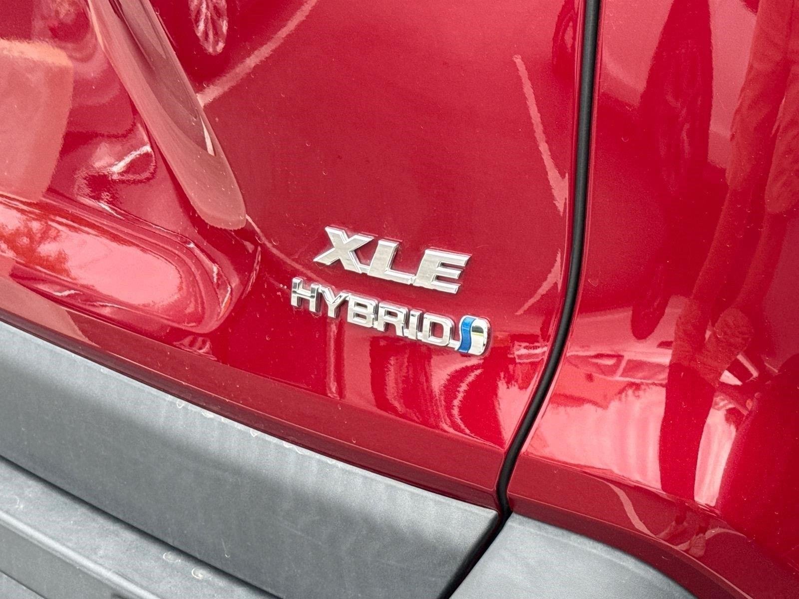 Used 2023 Ruby Flare Pearl Toyota XLE Premium image 15