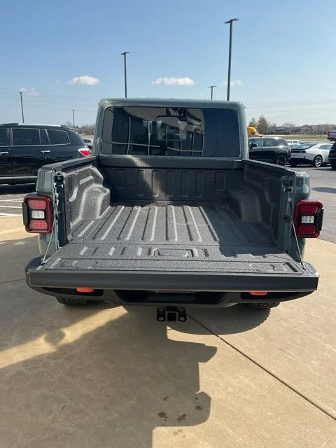 New 2026 Anvil Clear-Coat Exterior Paint Jeep Mojave image 21