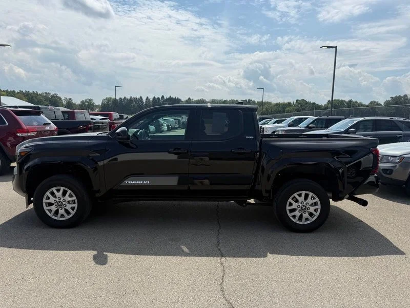 Used 2025 Black Toyota SR5 image 15