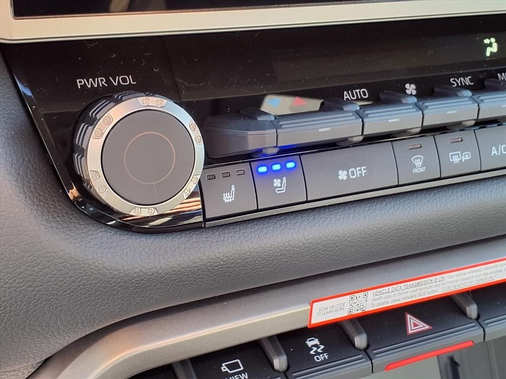 2026 Toyota Tundra Limited - Photo 11