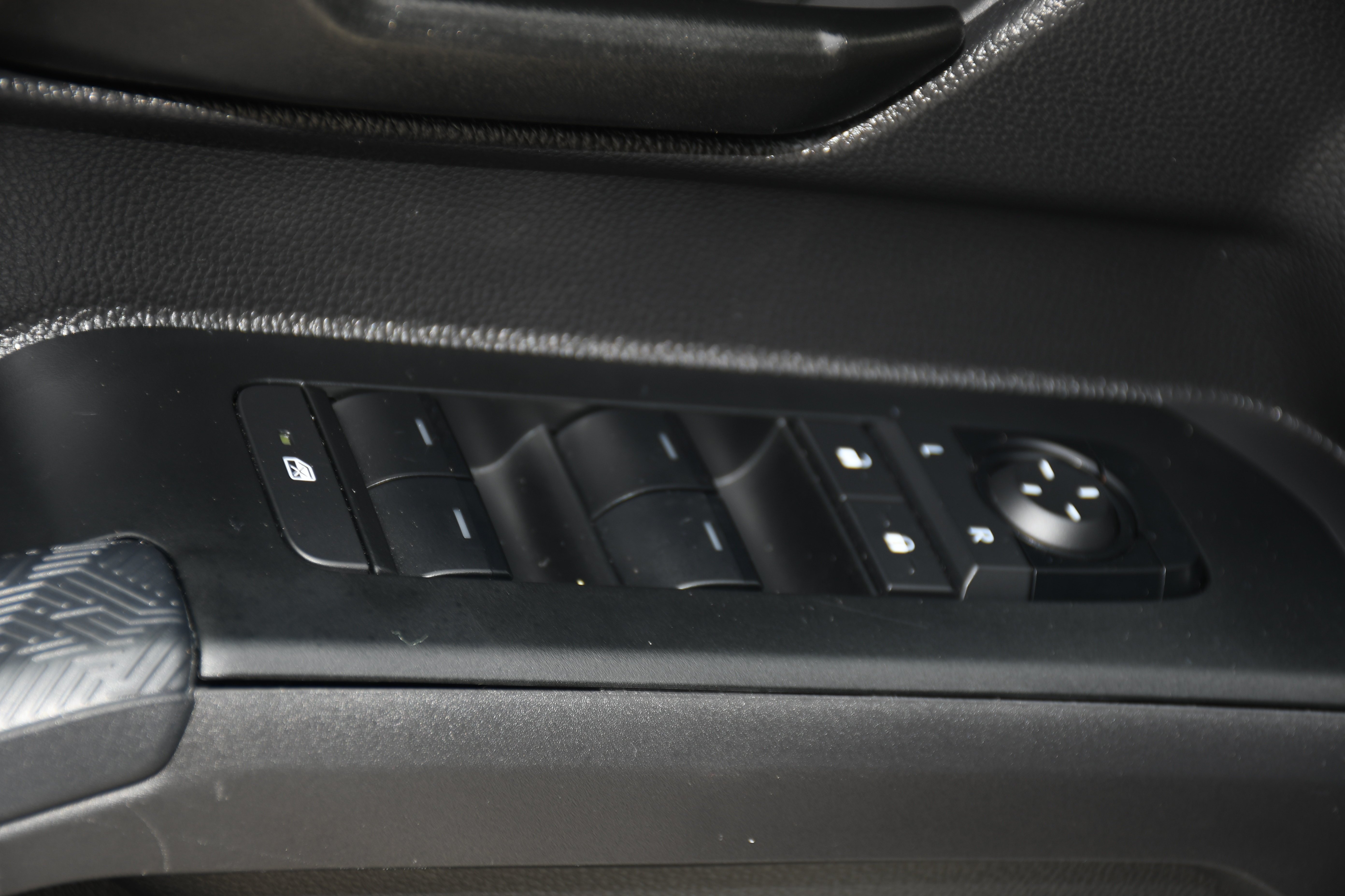 Used 2024 White Toyota SR5 image 10