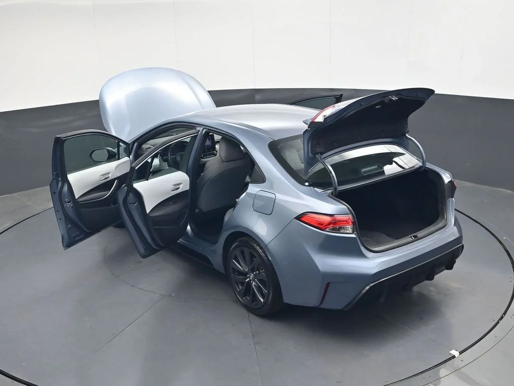 Used 2023  Toyota SE image 38