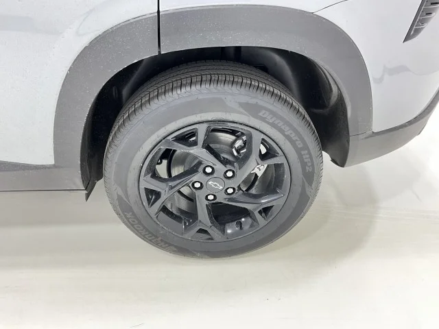 2026 Chevrolet Trax LT - Photo 11