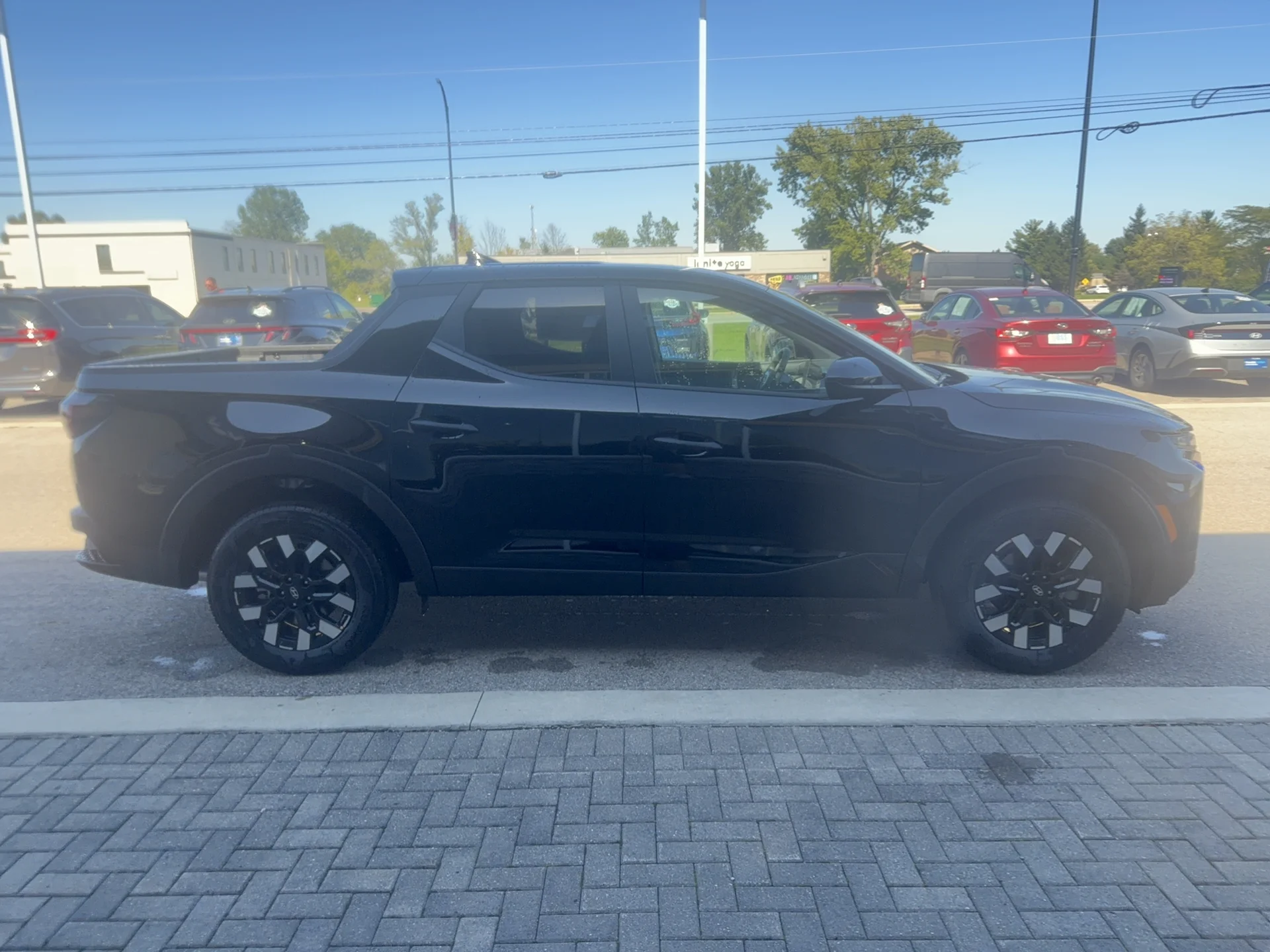 New 2027 Phantom Black Hyundai SE image 7