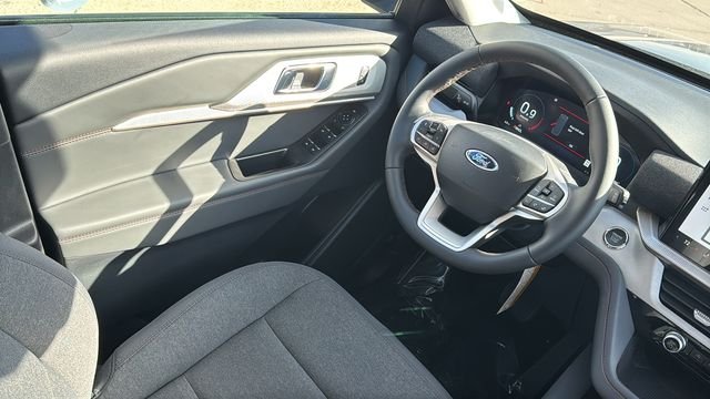New 2026 Agate Black Metallic Ford Active image 28
