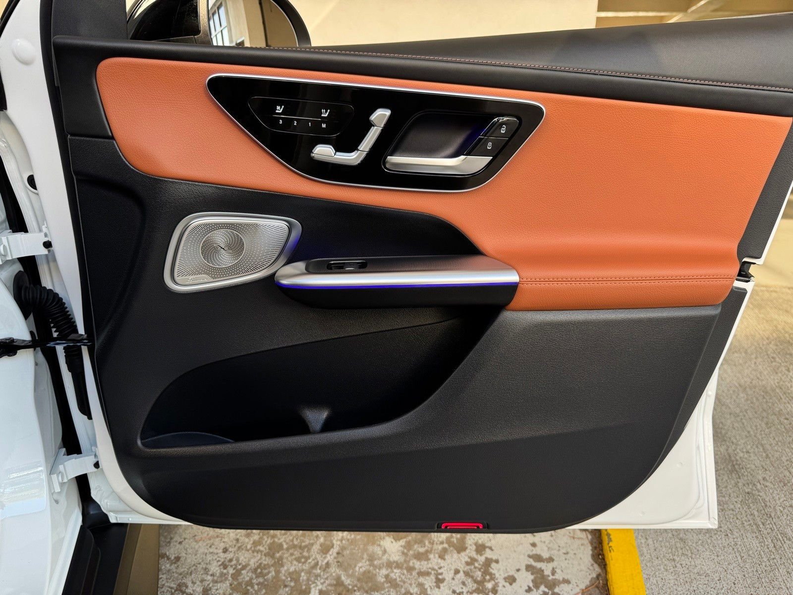 New 2026 Polar White Mercedes-Benz GLC 300 image 20