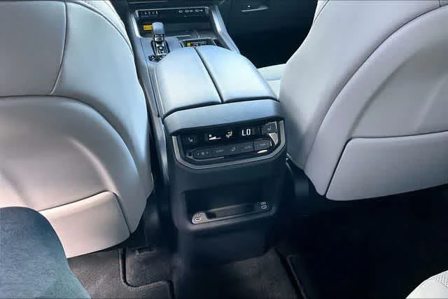 2026 Lexus TX Luxury - Photo 10