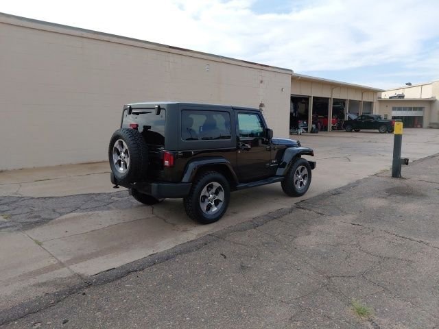 Used 2016 Black Clearcoat Jeep Sahara image 3