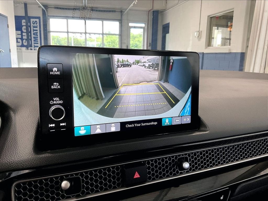 Used 2023 Platinum White Honda Touring image 19