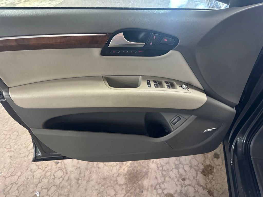 Used 2014  Audi  image 14
