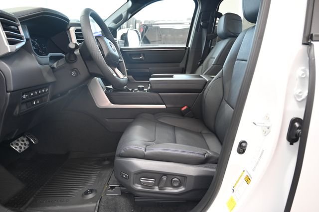 New 2026 Wind Chill Pearl <sup>1</sup> Toyota  Platinum image 10