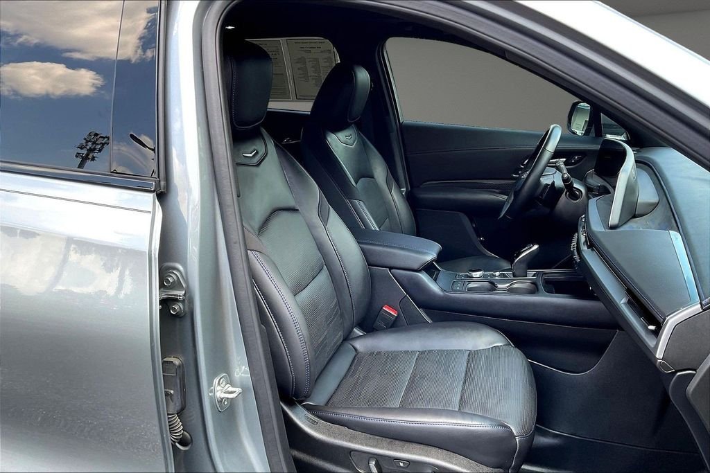 Used 2025 Silver Cadillac Sport image 32