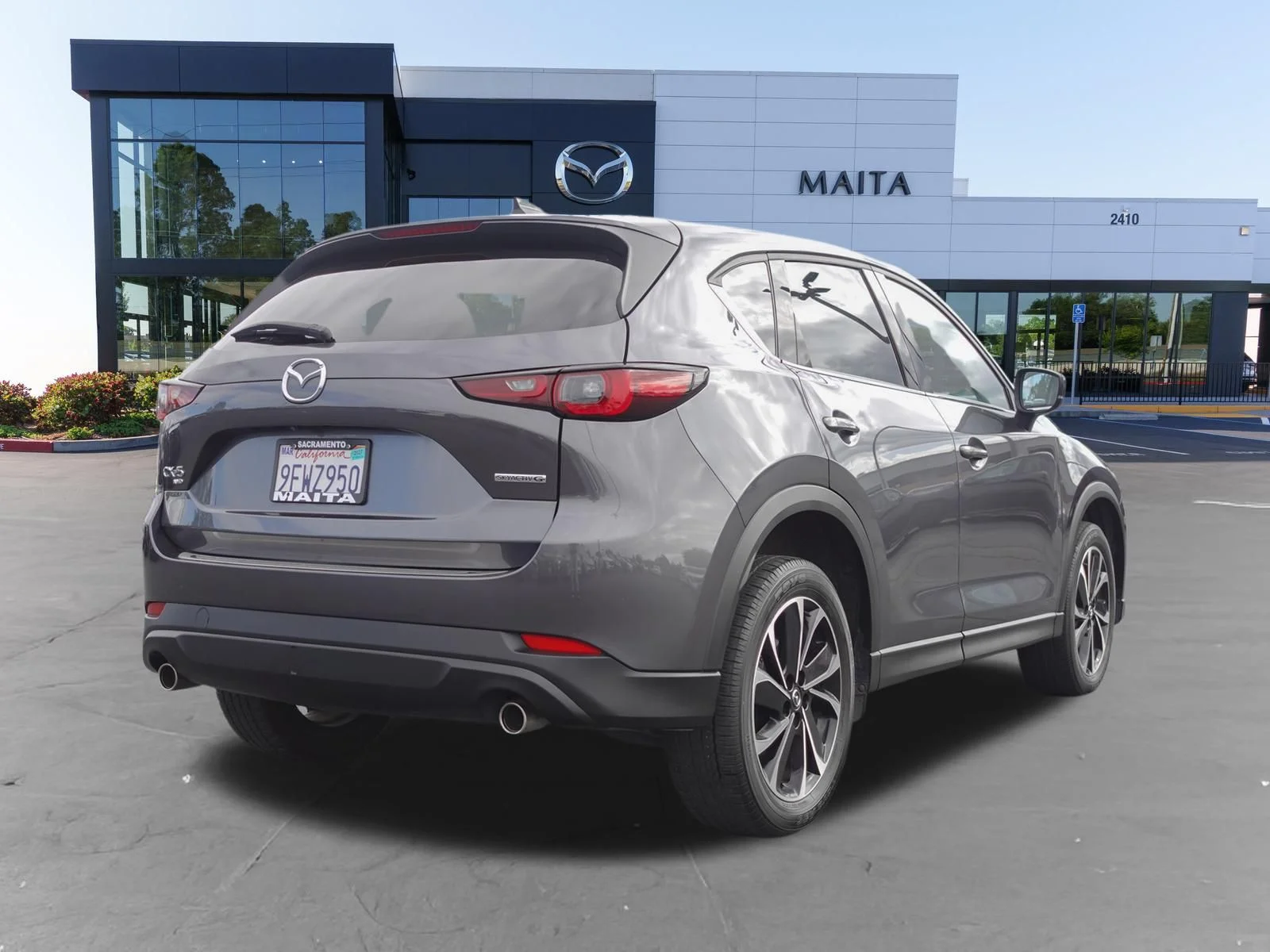 Certified Used 2023 Machine Gray Metallic Mazda 2.5 S Premium Package image 4