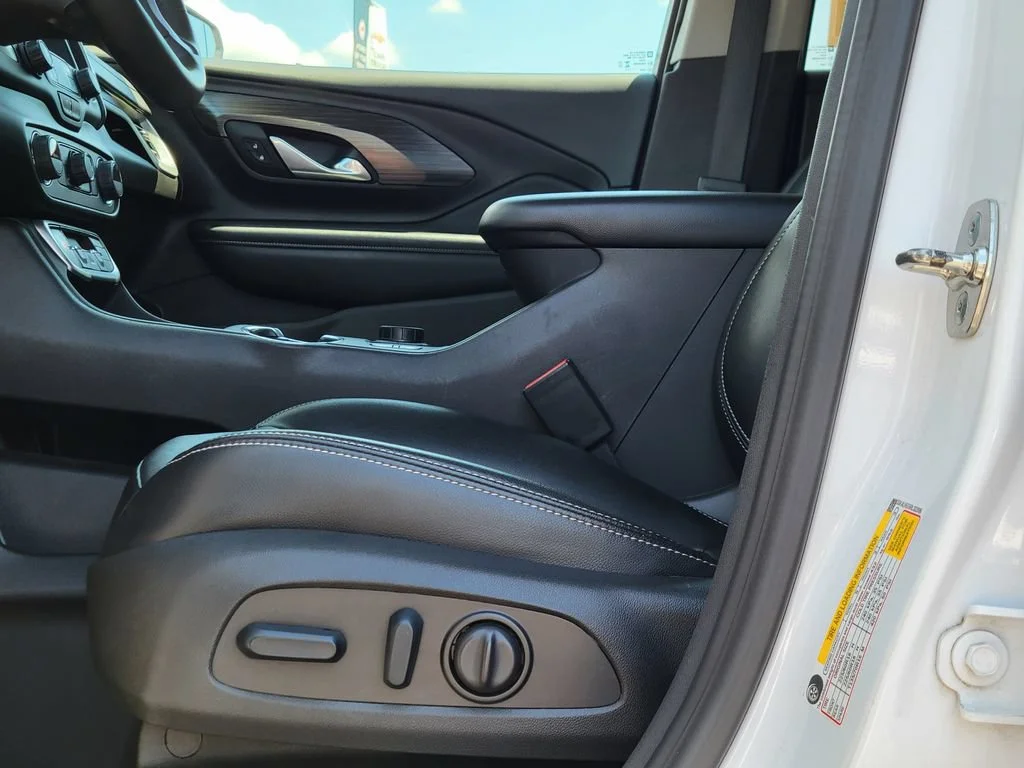 Used 2024 Summit White GMC SLT image 23