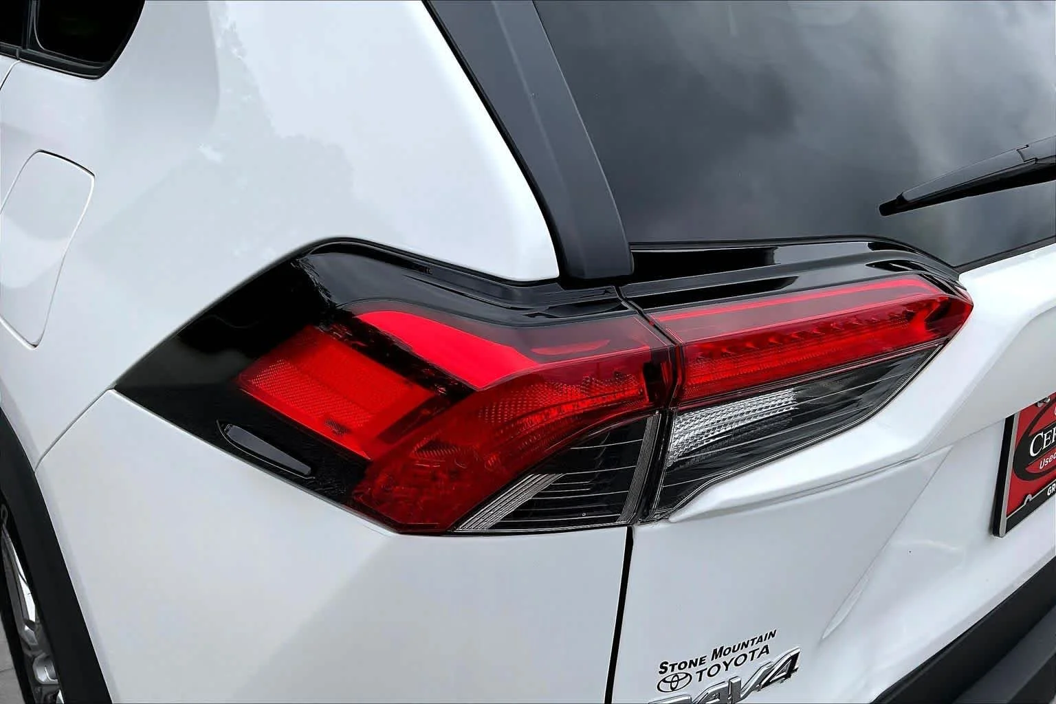 Used 2025 Ice Cap Toyota XLE image 29