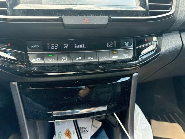 Used 2017 Gray Honda EX-L image 23