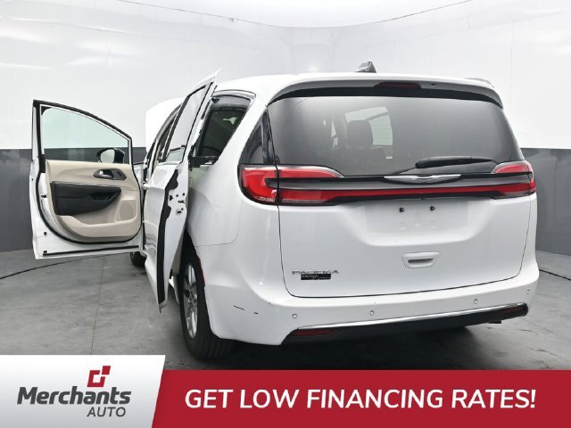 Used 2024 White Chrysler Touring L image 47