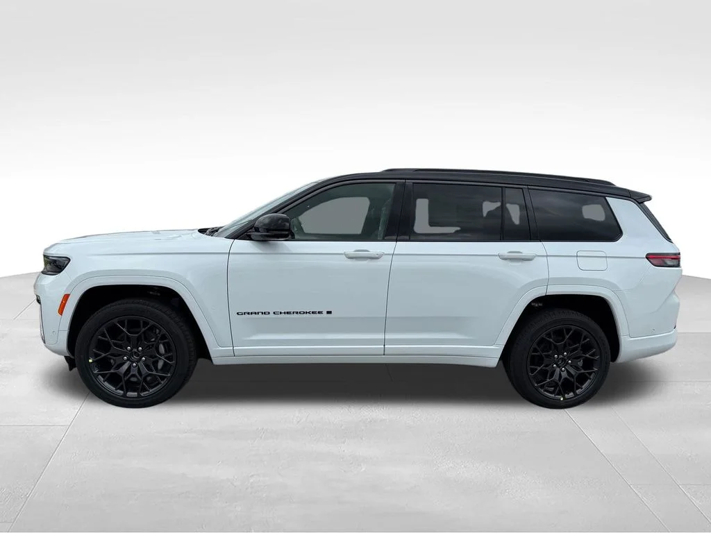 New 2026 Bright White Clear-Coat Exterior Paint Jeep Summit image 3