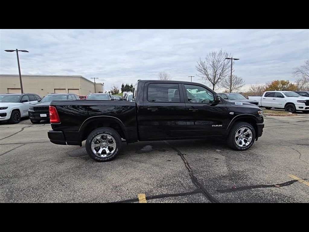 New 2026 Diamond Black Crystal Pearl-Coat Exterior Paint RAM Big Horn/Lone Star image 8
