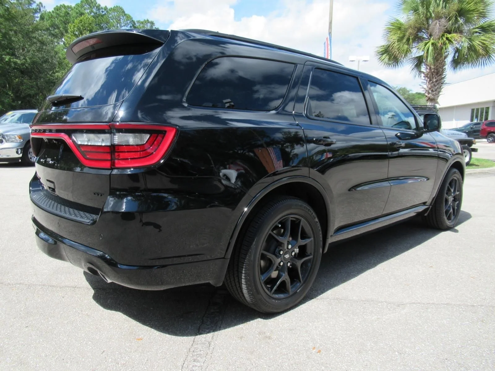 New 2027 Pitch-Black Exterior Paint Dodge GT image 7