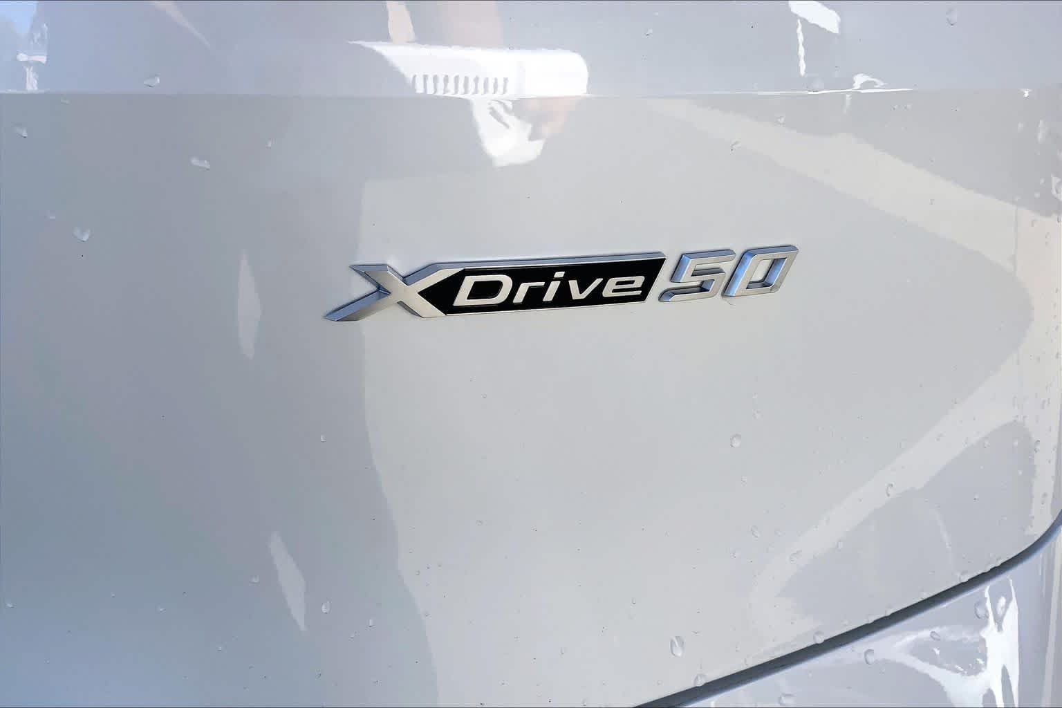 2025 BMW iX 50 - Photo 15