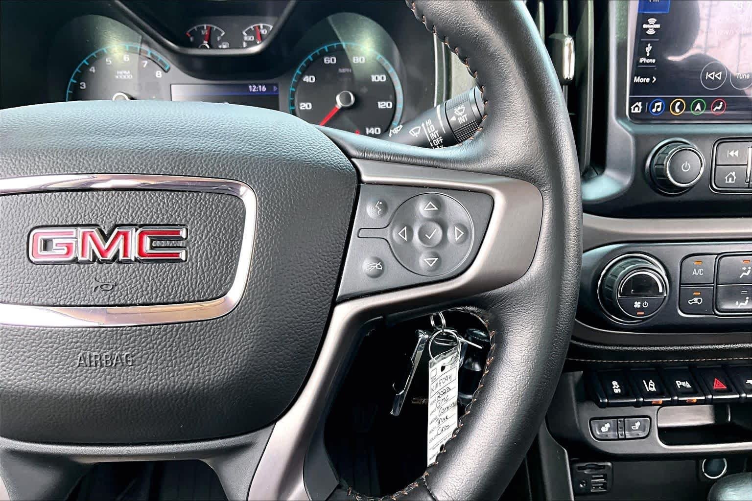 Used 2022 Satin Steel Metallic GMC 4WD AT4 w/Leather image 25