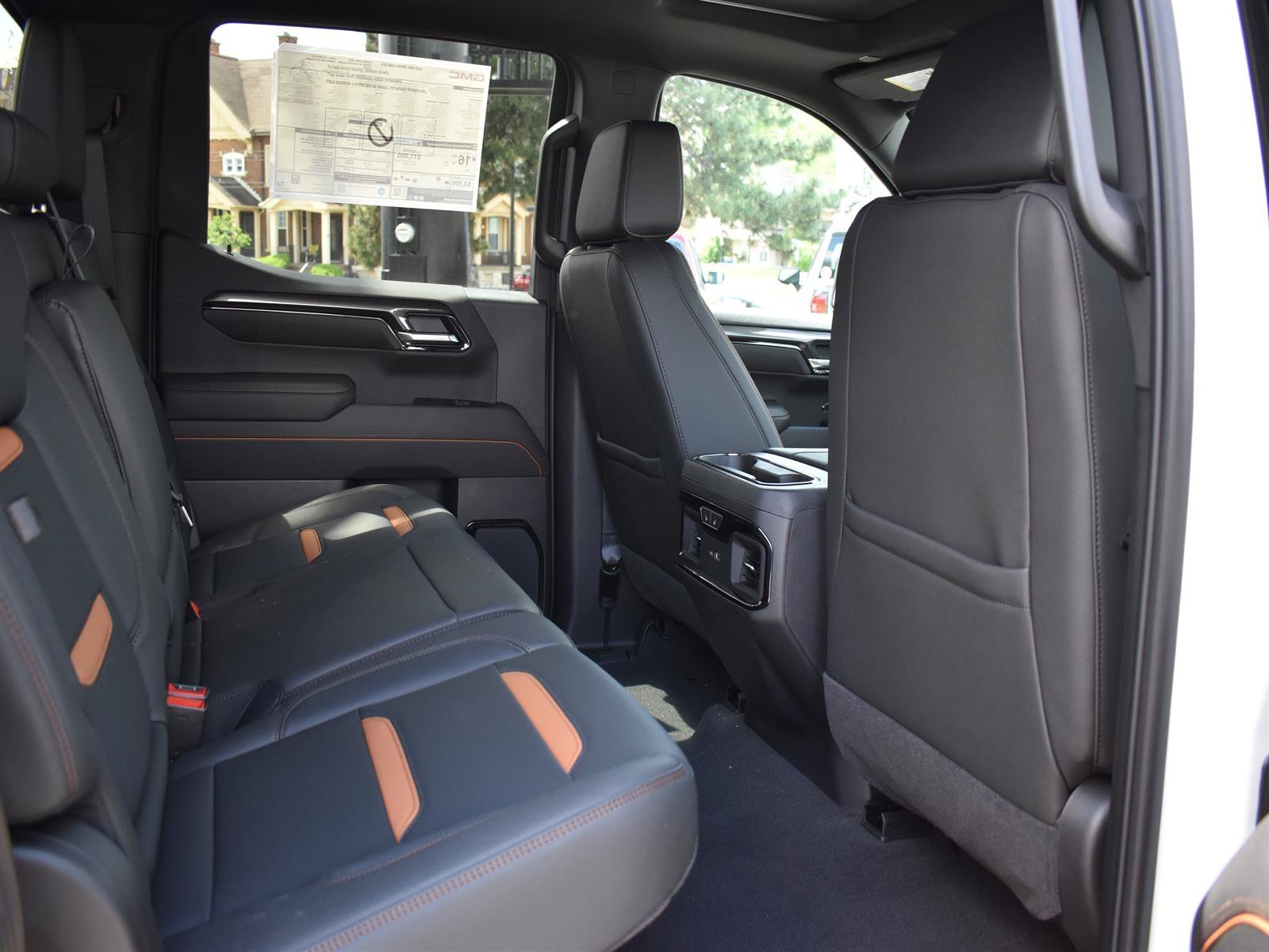 2026 GMC Sierra 1500 AT4 - Photo 7
