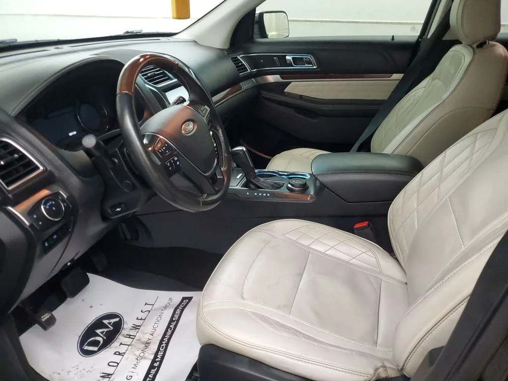 Used 2016 Shadow Black Ford Platinum image 6