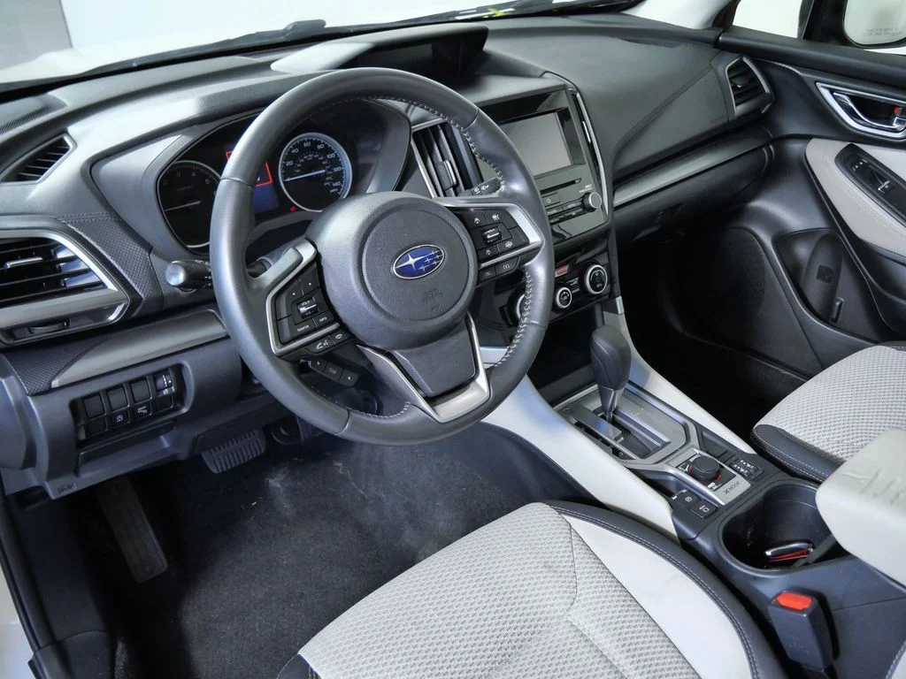 Used 2020 White Subaru Premium image 3
