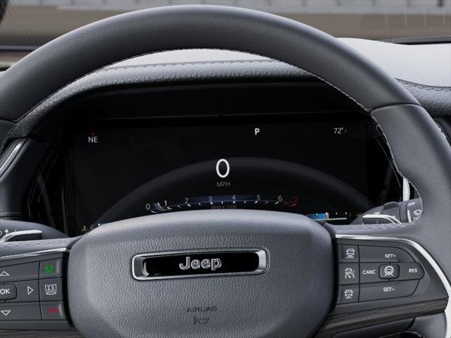 New 2026 Diamond Black Crystal Pearl-Coat Exterior Paint Jeep Altitude image 43
