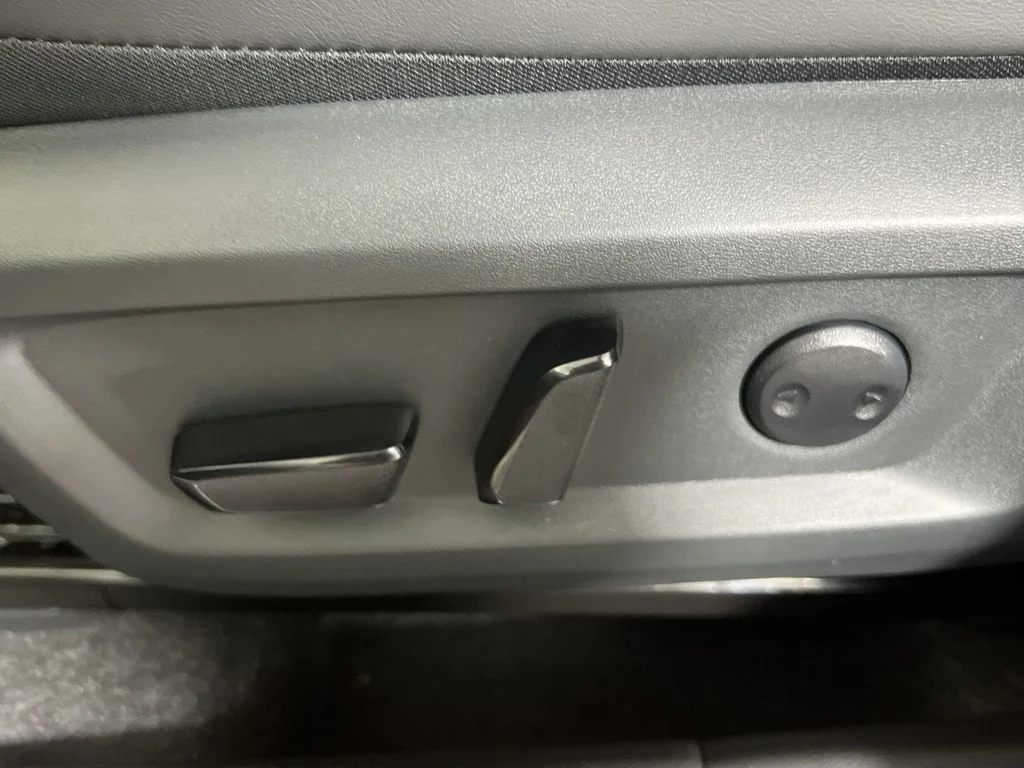 2026 Nissan Rogue SV - Photo 14