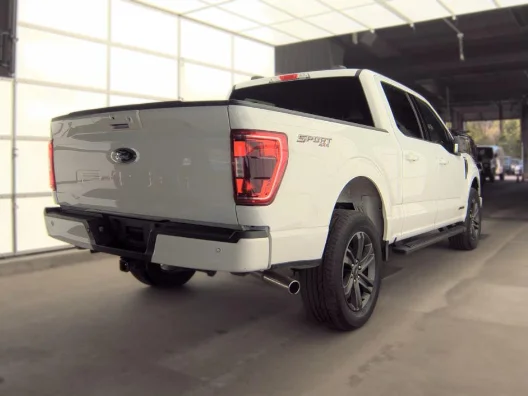 Used 2023 Oxford White Ford XLT image 5