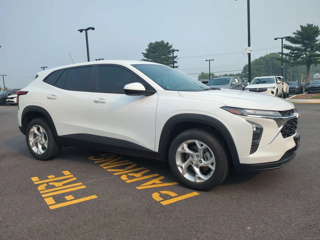 Used 2024 Chevrolet Trax LS with VIN KL77LFE20RC206480 for sale in Mechanicsville, VA