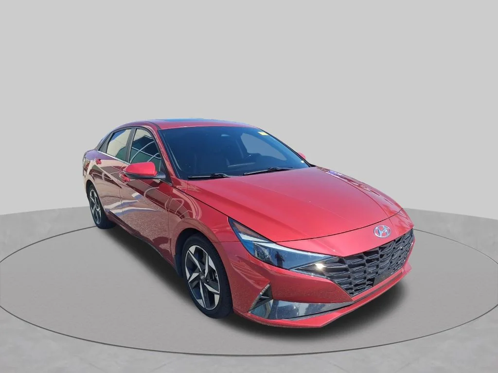 Used 2022 Red Hyundai Limited image 3