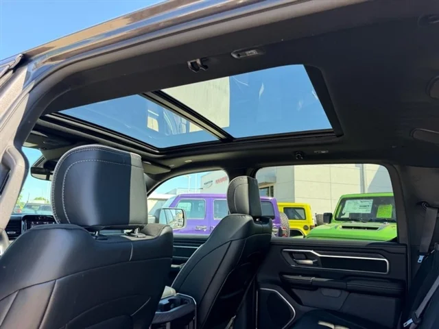 New 2026 Granite Crystal Metallic Clear-Coat Exterior Paint RAM Laramie image 9