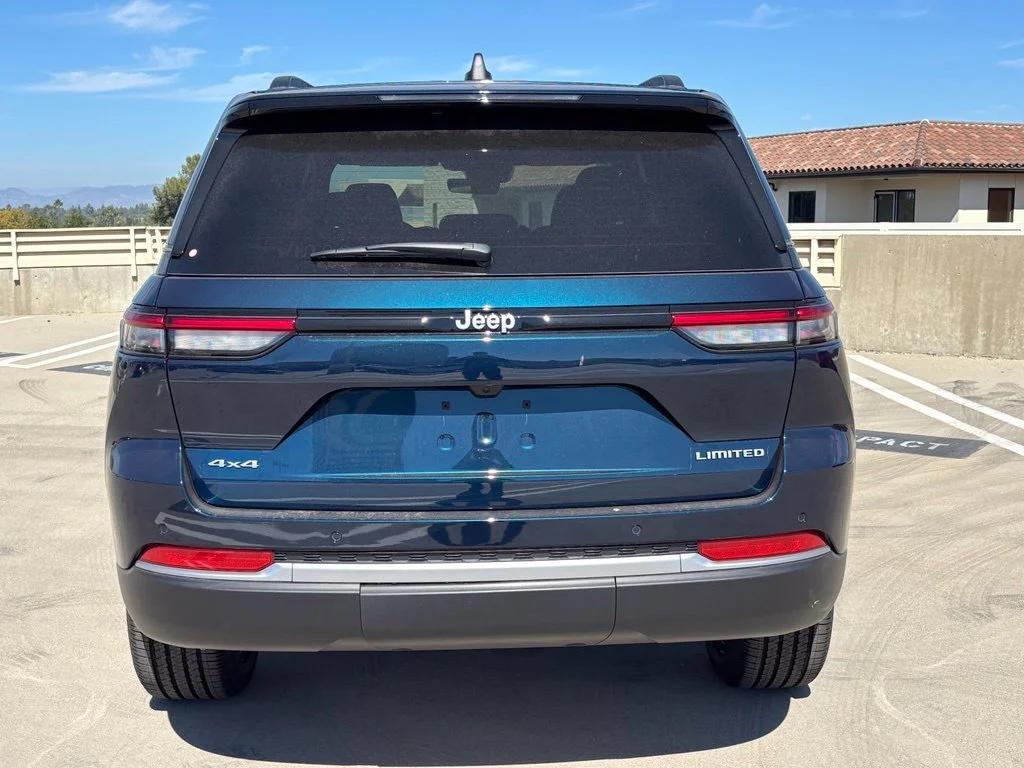 New 2027 Blue Jeep Limited image 4