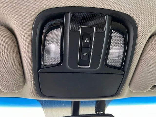 Used 2018 Red Kia LX image 27